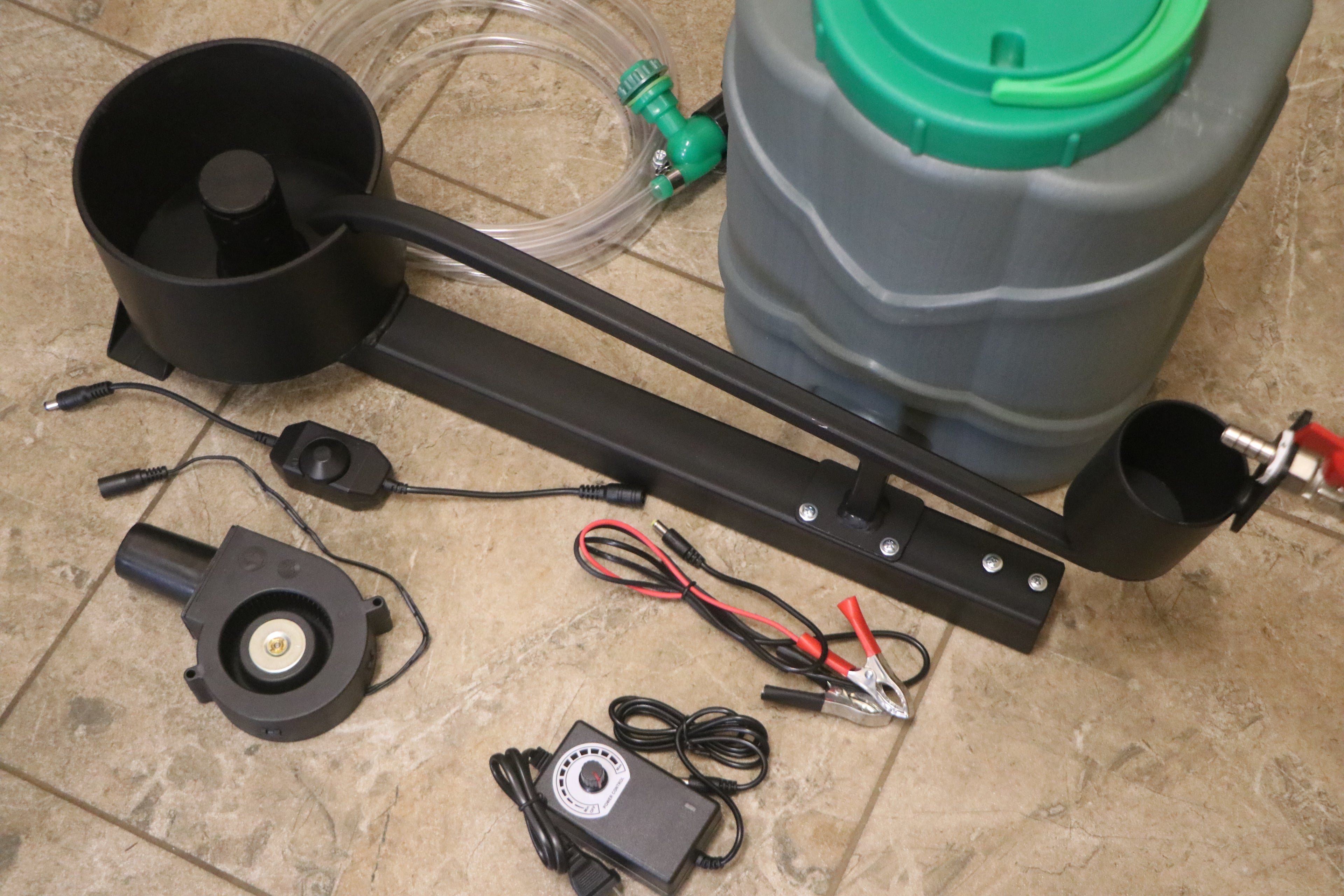 Complete 20 kW smokeless waste oil burner with two fans included