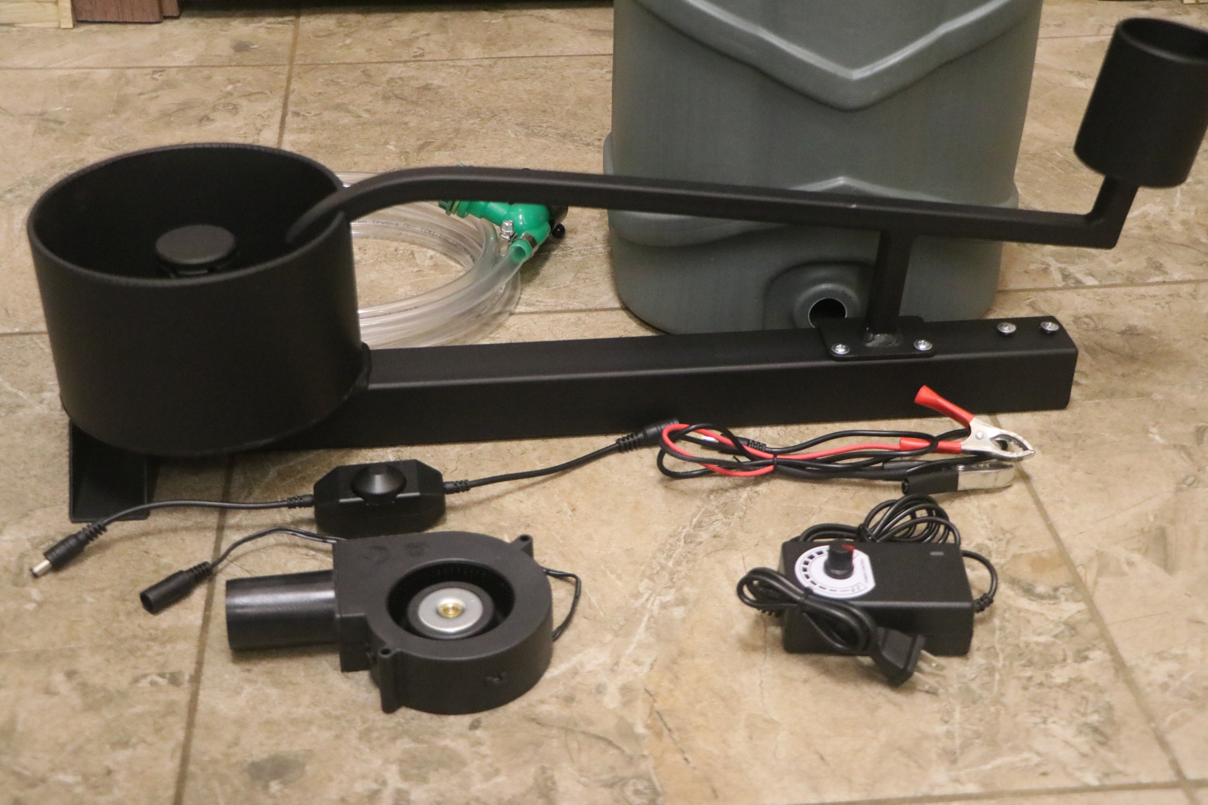 Complete 20 kW smokeless waste oil burner with two fans included