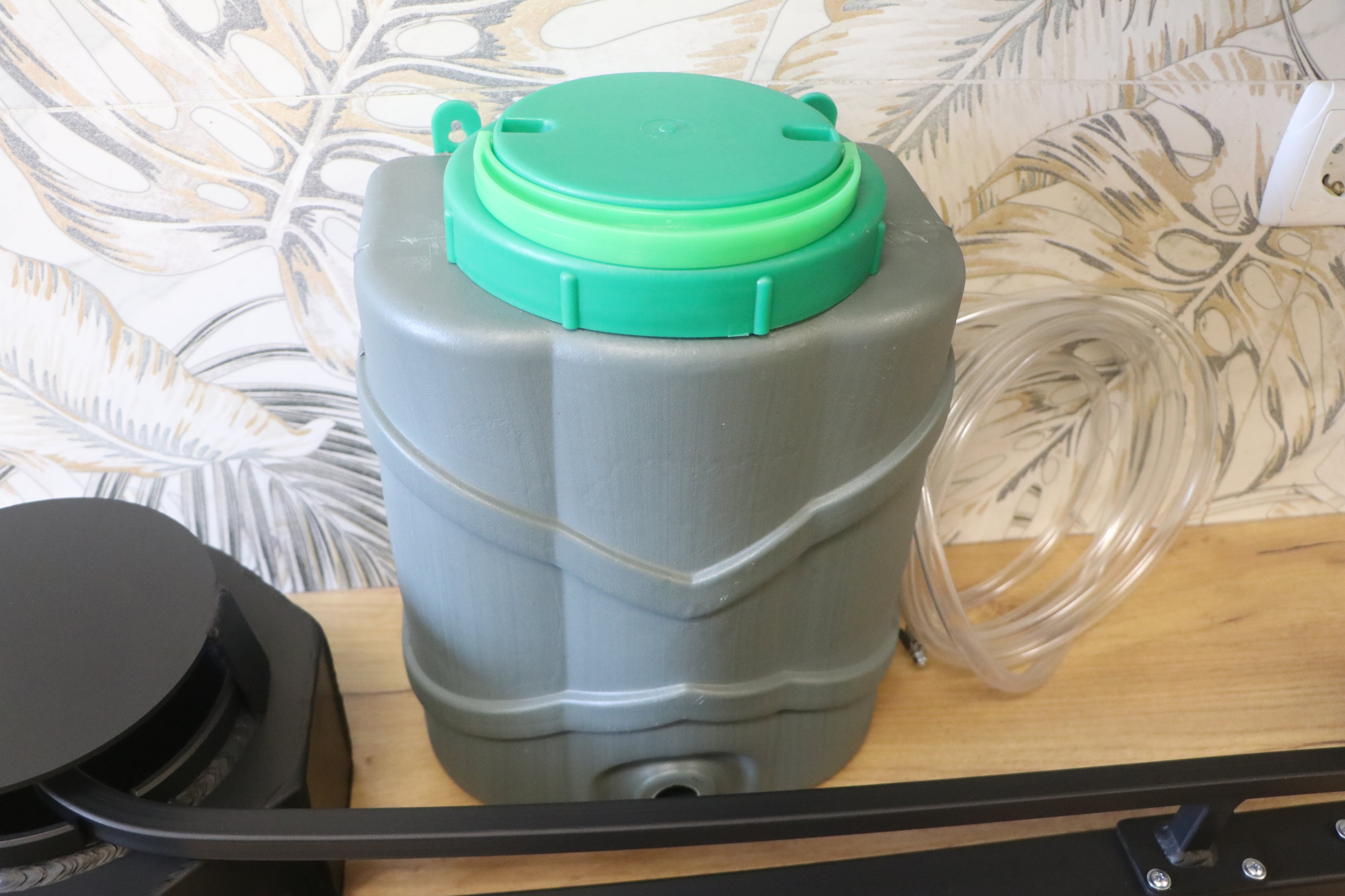 A complete 25 kW waste oil burner kit with a 500mm/ 19.68in